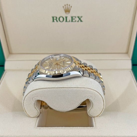 Rolex Replica Watch Datejust 36, 18k Yellow Gold and Stainless Steel, 36mm, Golden, palm motif dial, 126233-0037